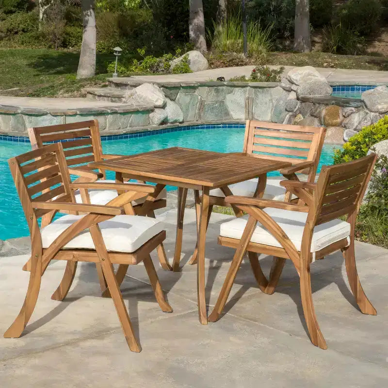 Ensemble de salle à manger d'extérieur 5 pièces GDFStudio Baia en bois d'acacia avec coussins, teck/crème
