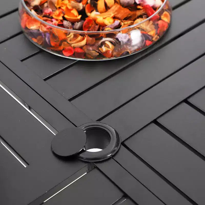Captiva Designs – Table de salle à manger ronde en acier avec plateau à lattes et chaises en osier pivotantes avec coussins épais – 7 pièces